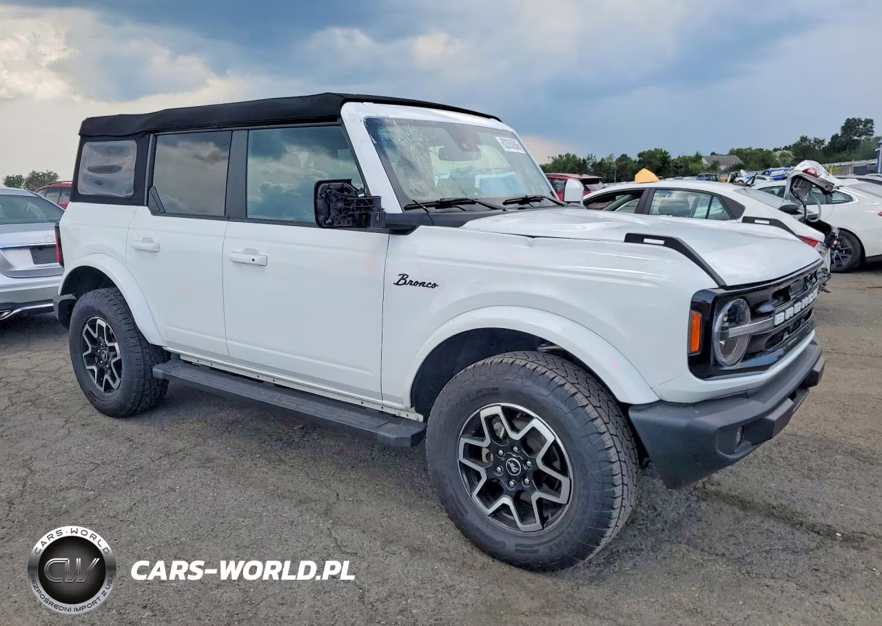 2023 Ford Bronco Base VIN:1FMDE5BH6PLC00906 - 4
