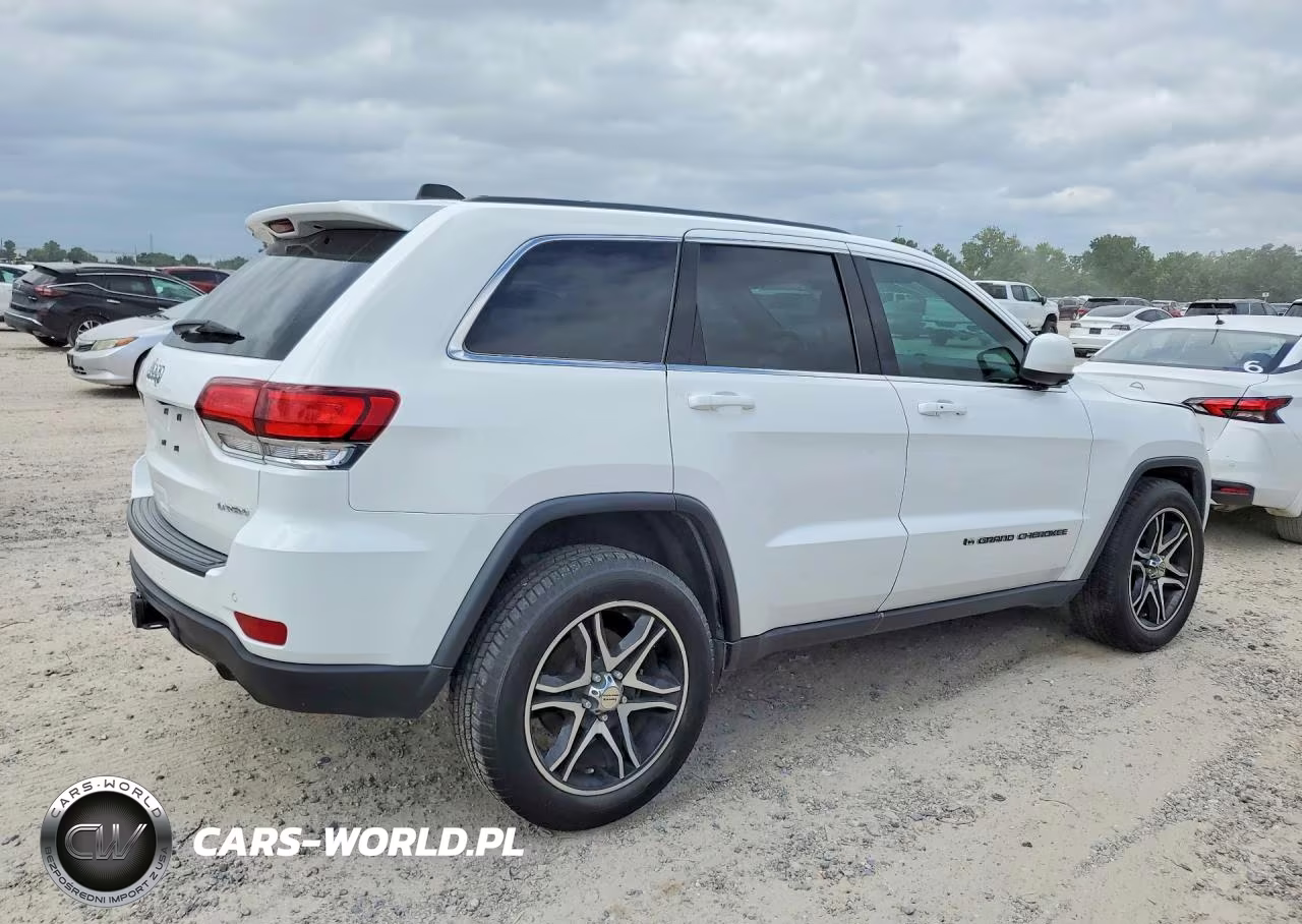 2022 Jeep Grand Cherokee Laredo E VIN:1C4RJFAG2NC118267 - 3
