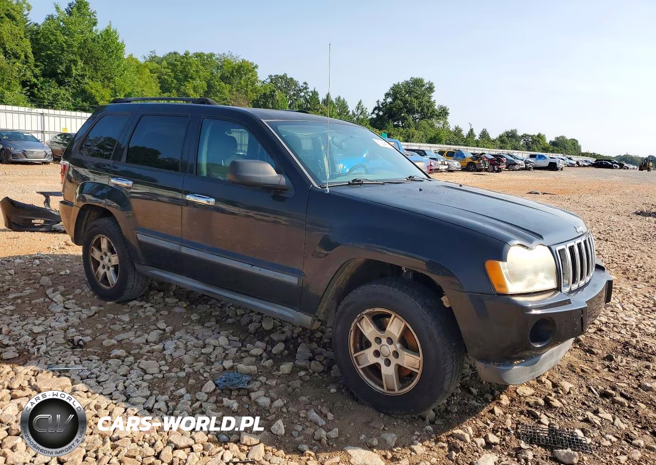 2007 Jeep Grand Cherokee Laredo VIN:1J8GR48K87C544152 - 4