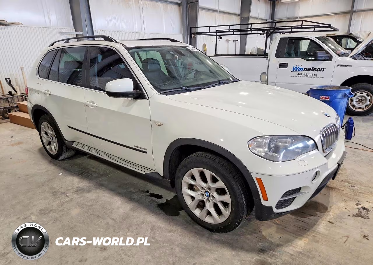 2013 BMW X5 xDrive35I VIN:5UXZV4C52D0G51905 - 4