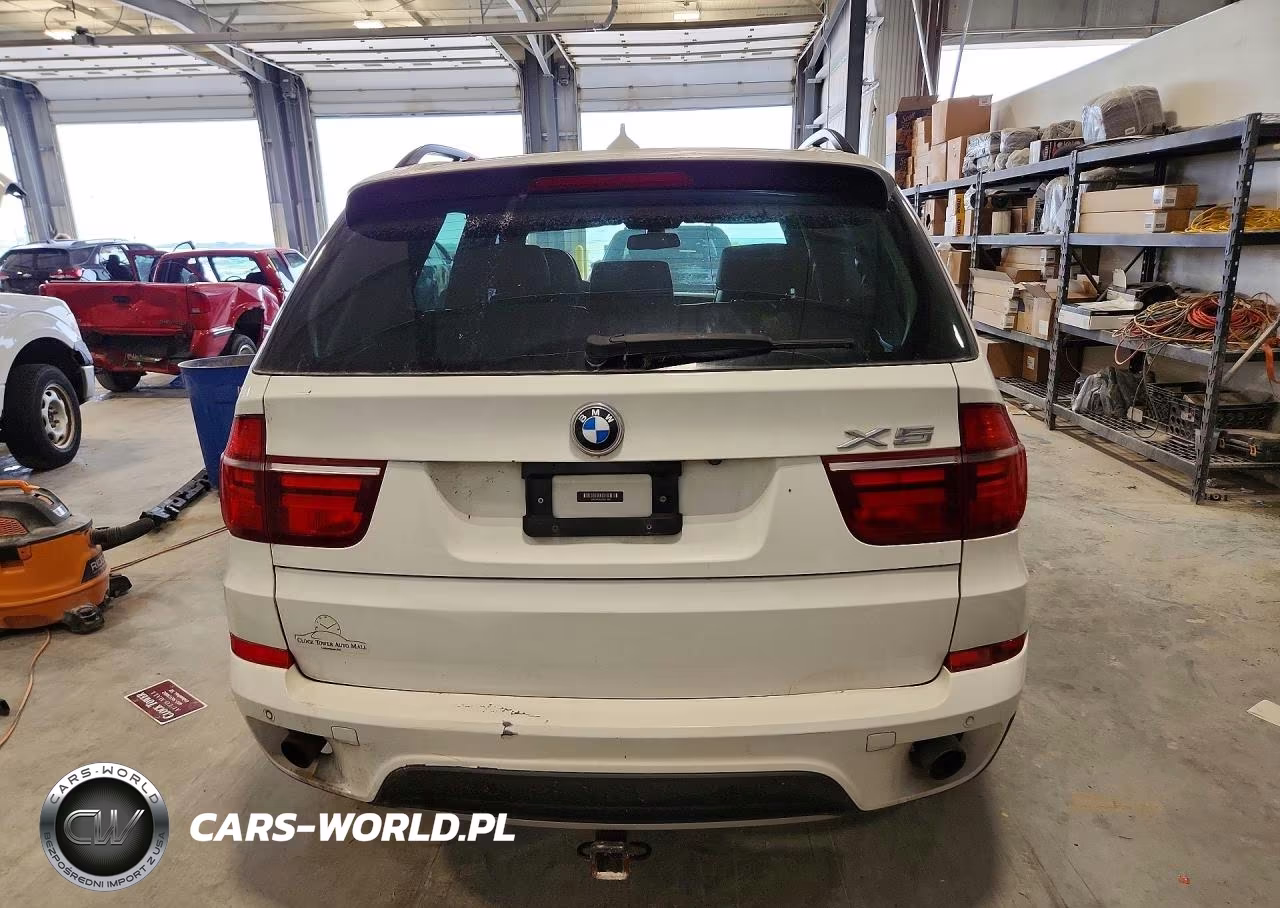 2013 BMW X5 xDrive35I VIN:5UXZV4C52D0G51905 - 6