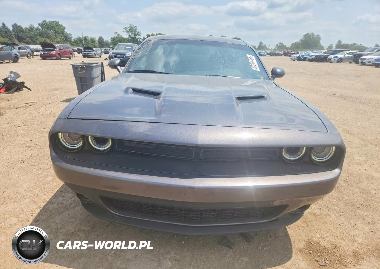 2019 Dodge Challenger Sxt VIN:2C3CDZAG0KH680373 - 5