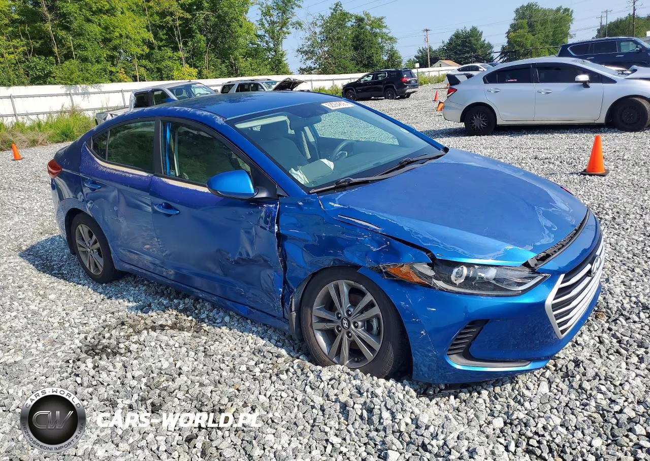 2018 Hyundai Elantra Sel VIN:5NPD84LFXJH310405 - 4