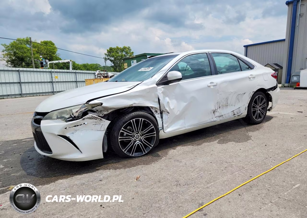 2016 Toyota Camry Special Edition