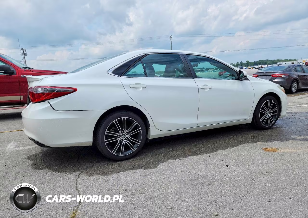 2016 Toyota Camry Special Edition VIN:4T1BF1FK0GU168578 - 3