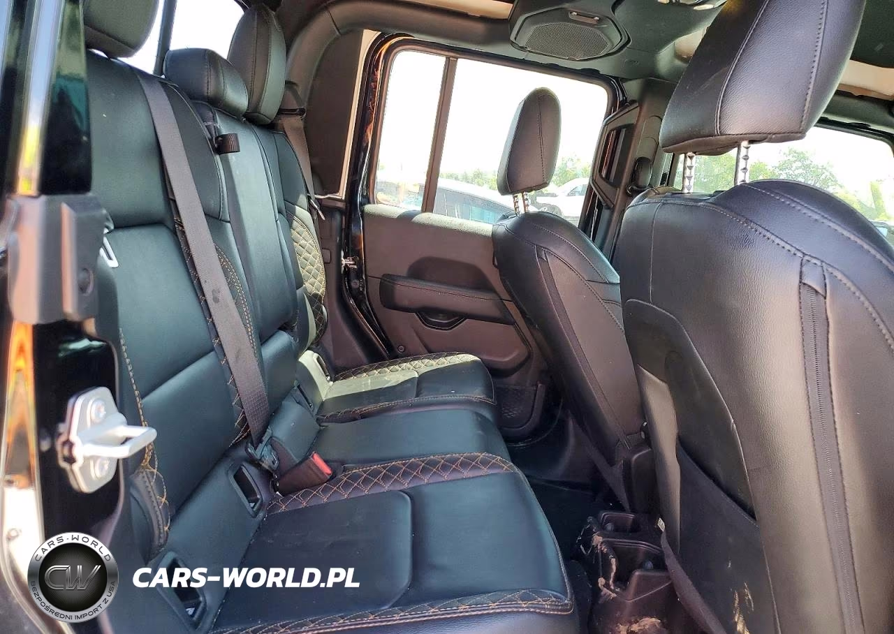 2023 Jeep Gladiator Overland VIN:1C6HJTFG0PL574748 - 10