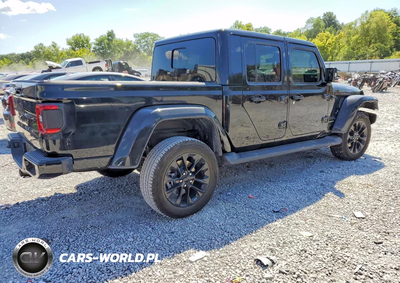 2023 Jeep Gladiator Overland VIN:1C6HJTFG0PL574748 - 3
