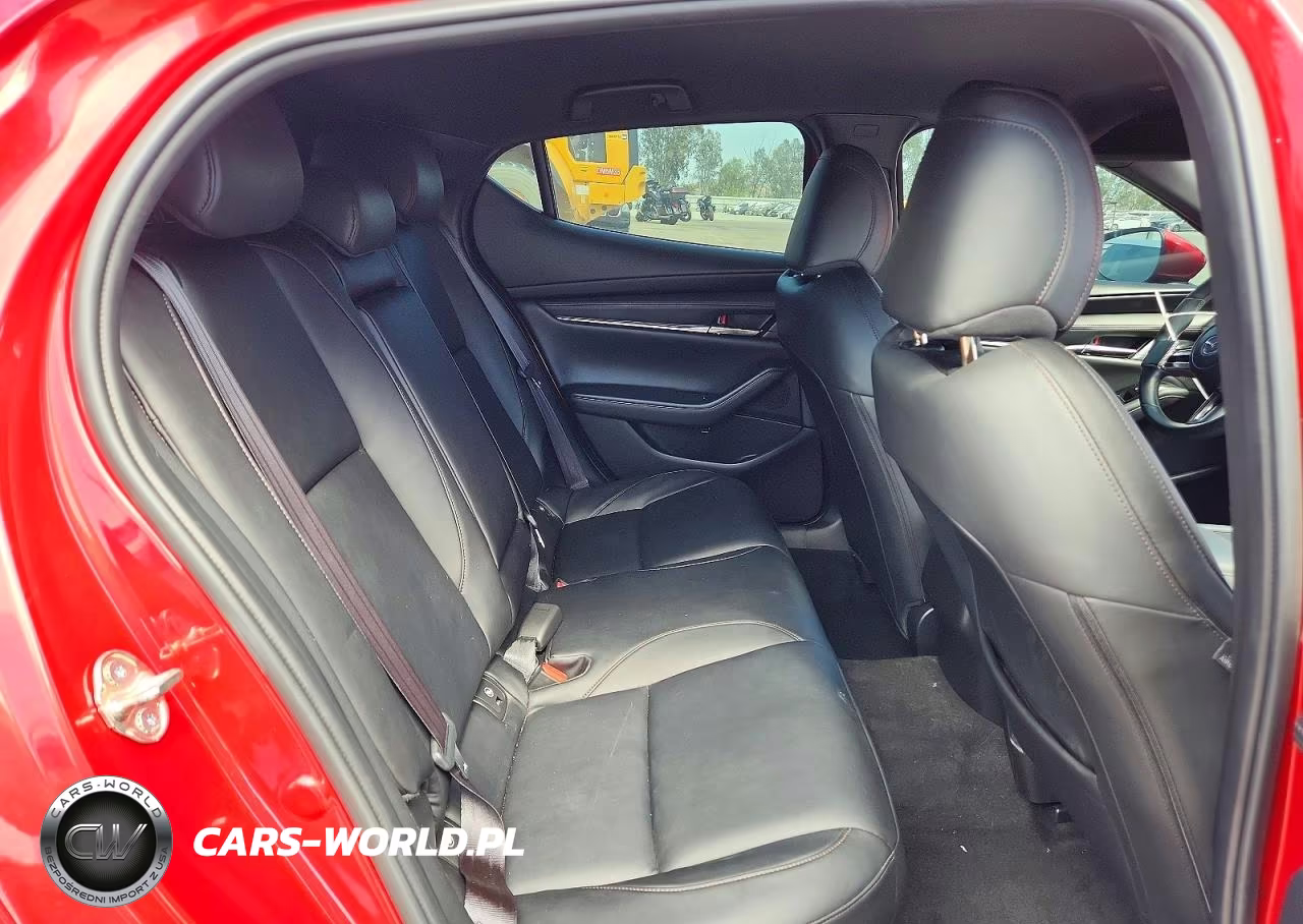 2019 Mazda 3 Preferred VIN:JM1BPAMM4K1119710 - 10