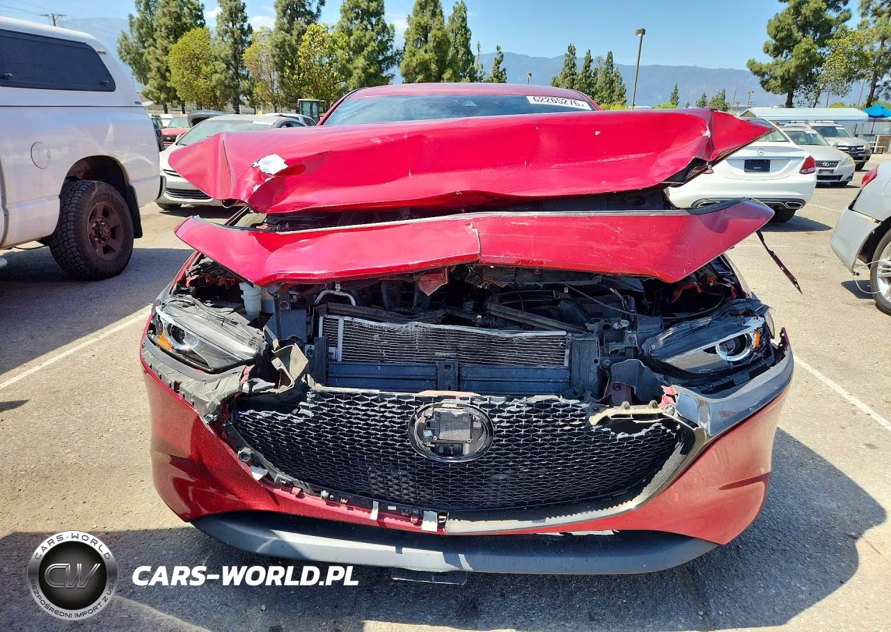 2019 Mazda 3 Preferred VIN:JM1BPAMM4K1119710 - 5