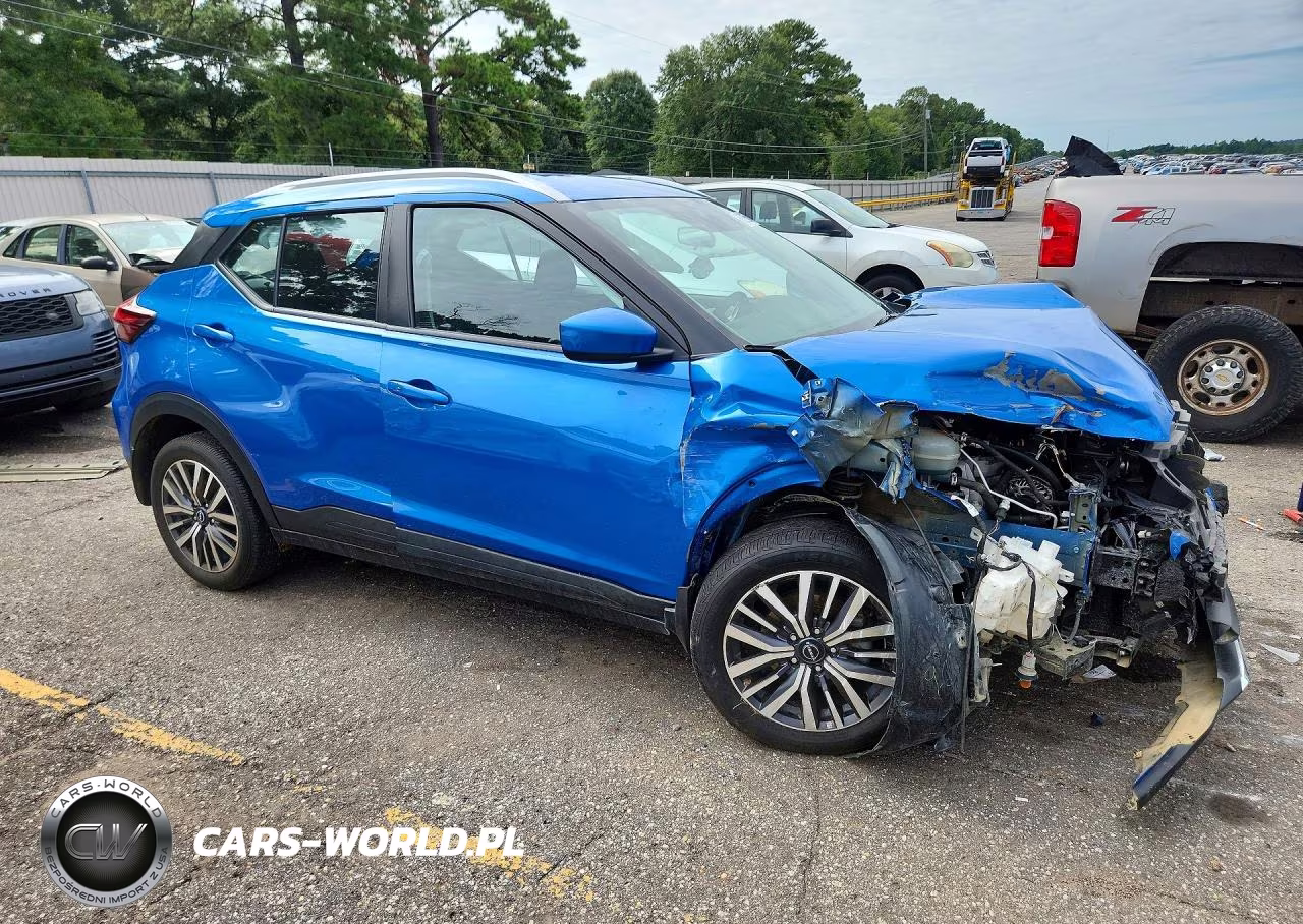 2023 Nissan Kicks Sv VIN:3N1CP5CVXPL536967 - 4