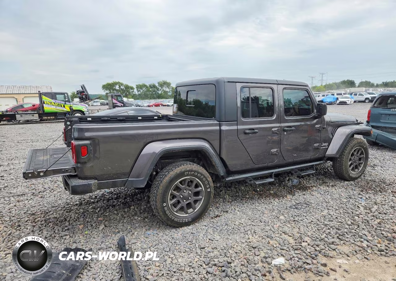 2020 Jeep Gladiator Overland VIN:1C6HJTFG6LL183811 - 3