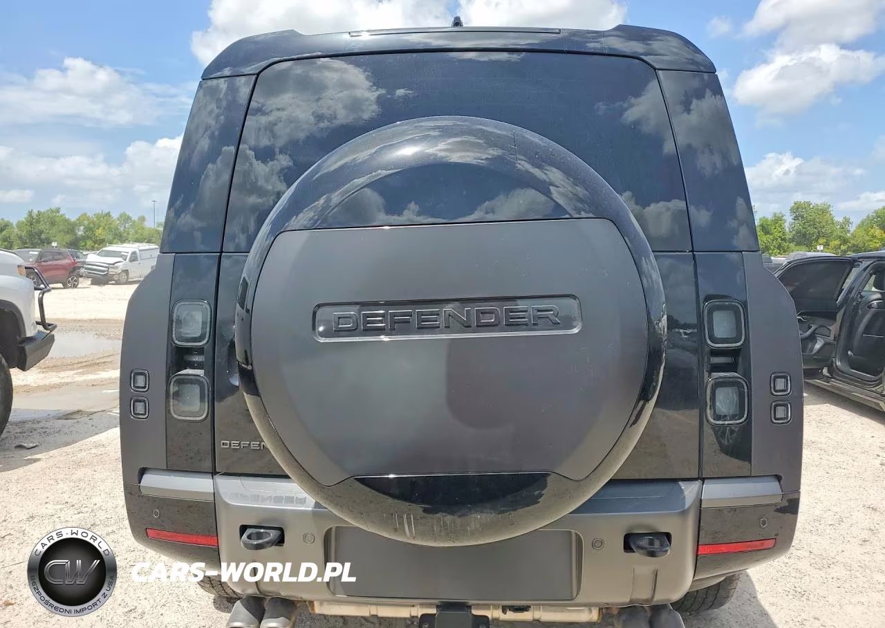 2026 Land Rover Defender 130 Limited Edition VIN:SALEWFFE3T2484550 - 6