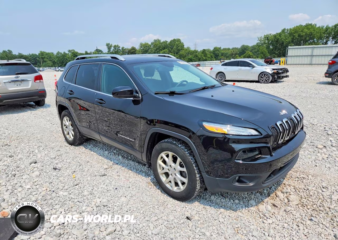 2016 Jeep Cherokee Latitude VIN:1C4PJMCB5GW117659 - 4