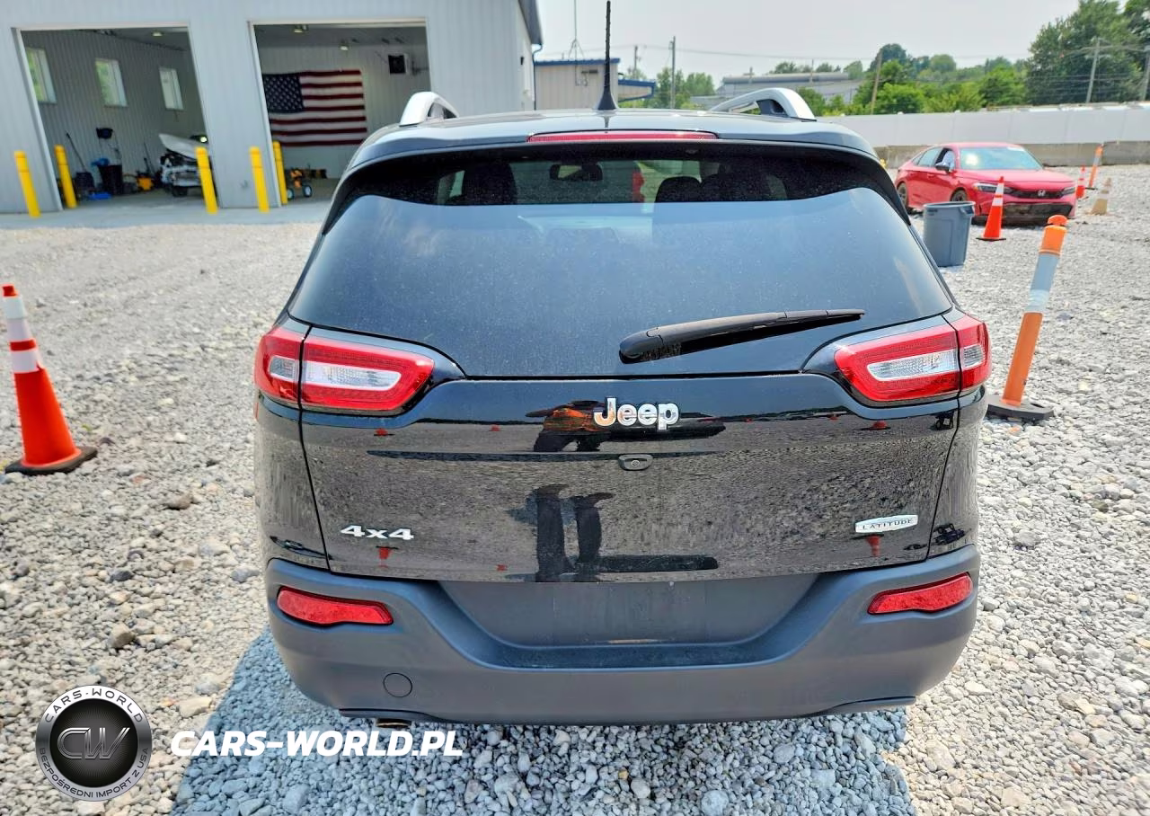 2016 Jeep Cherokee Latitude VIN:1C4PJMCB5GW117659 - 6