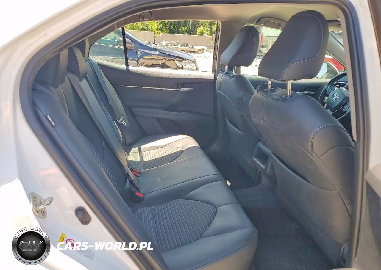 2018 Toyota Camry Se VIN:4T1B11HK0JU148768 - 10