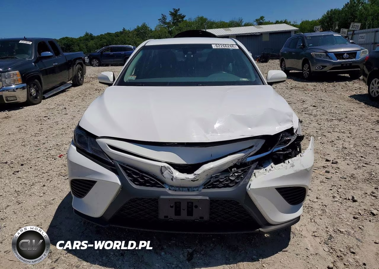 2018 Toyota Camry Se VIN:4T1B11HK0JU148768 - 5