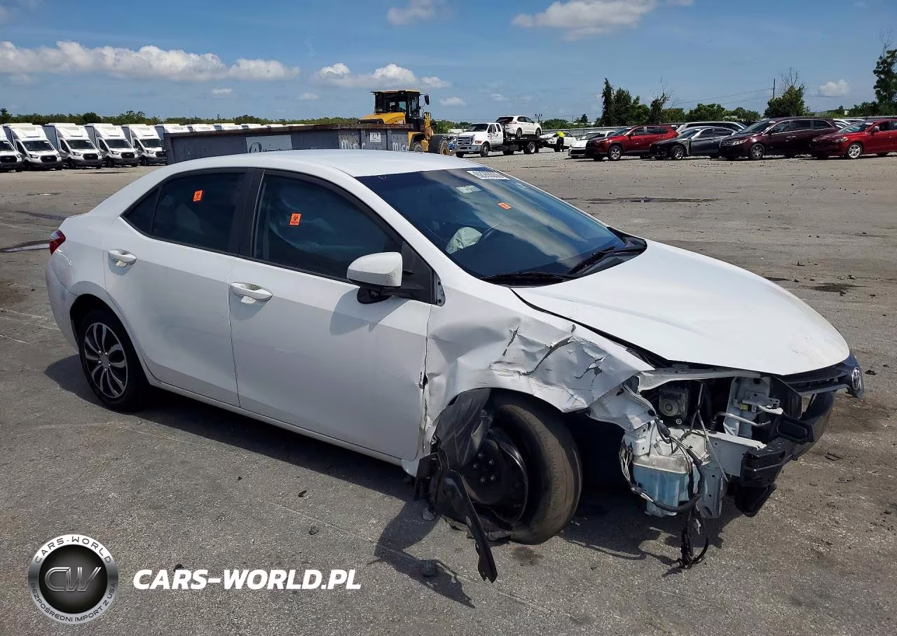 2016 Toyota Corolla Le VIN:2T1BURHE8GC617437 - 4