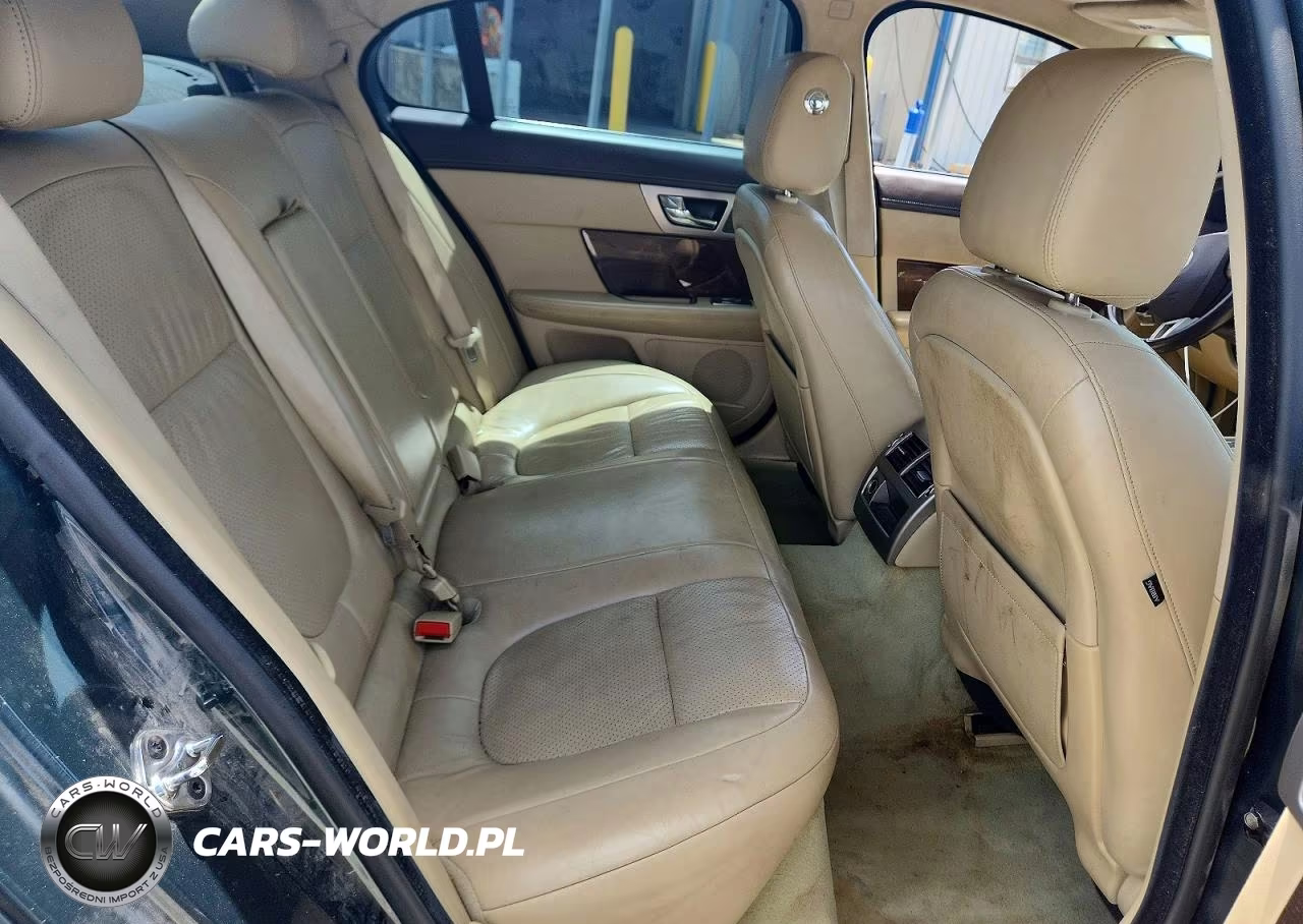 2011 Jaguar Xf Supercharged VIN:SAJWA0HE3BMS01749 - 10