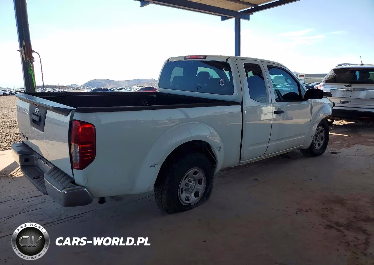 2015 Nissan Frontier S VIN:1N6BD0CTXFN735838 - 3