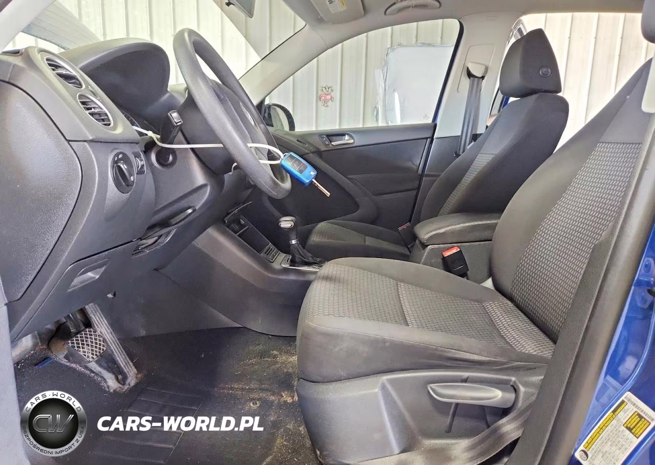 2010 Volkswagen Tiguan S VIN:WVGAV7AX0AW002741 - 7