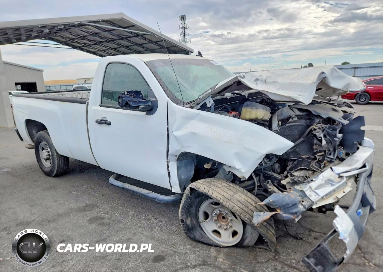 2009 Chevrolet Silverado C2500 Heavy Duty VIN:1GCHC44K99F142810 - 4