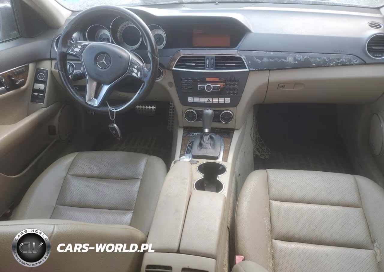 2012 Mercedes-Benz C 250 VIN:WDDGF4HBXCA622670 - 8