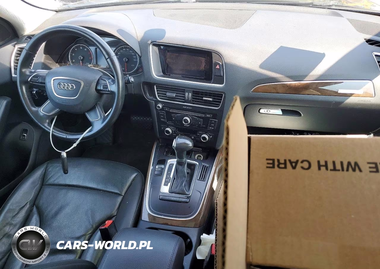 2017 Audi Q5 Premium VIN:WA1C2AFPXHA036070 - 8