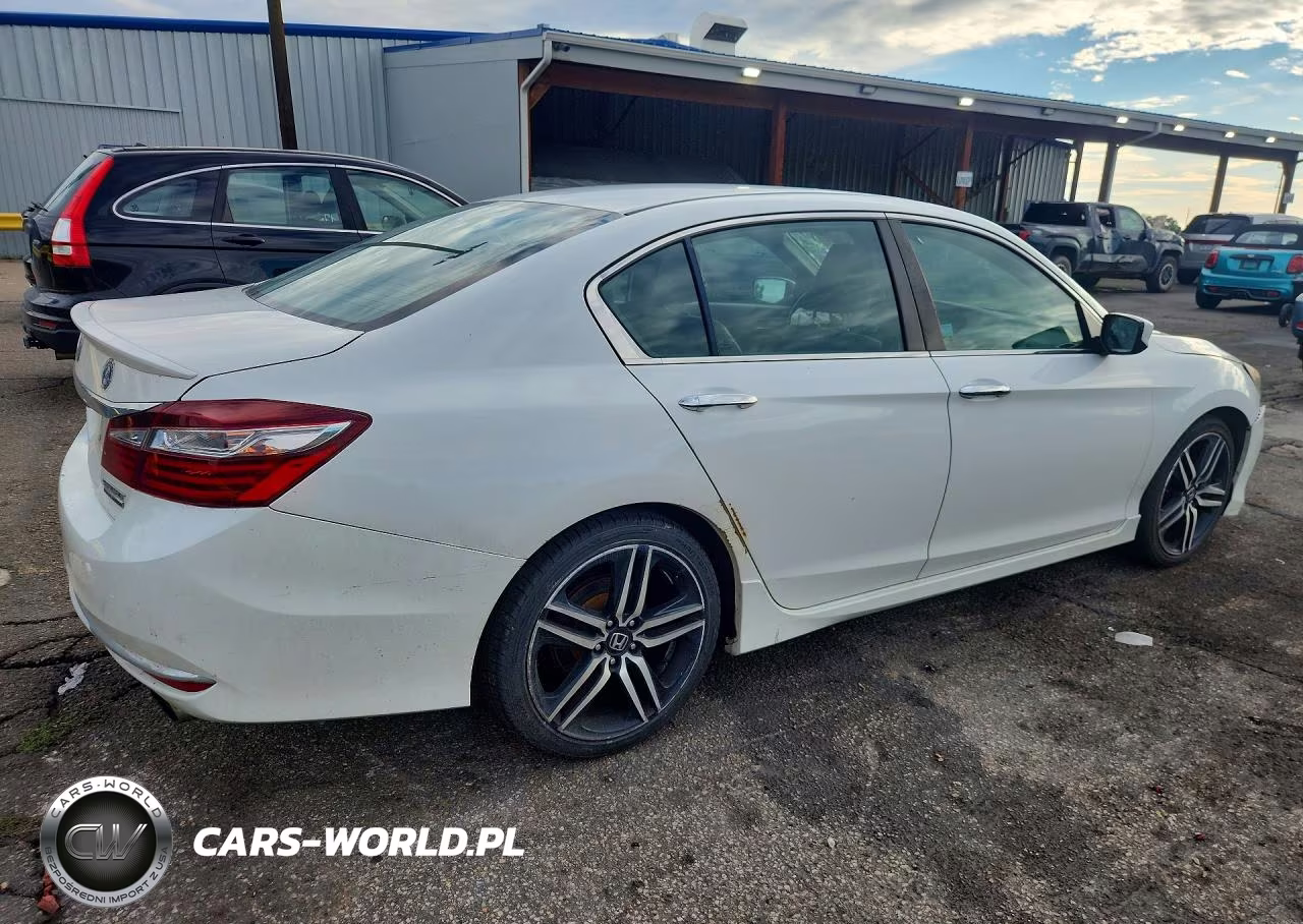 2017 Honda Accord Sport Special Edition VIN:1HGCR2F14HA290975 - 3
