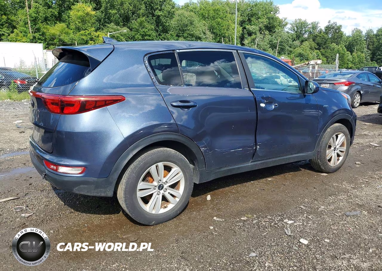2018 Kia Sportage Lx VIN:KNDPMCAC9J7371759 - 3