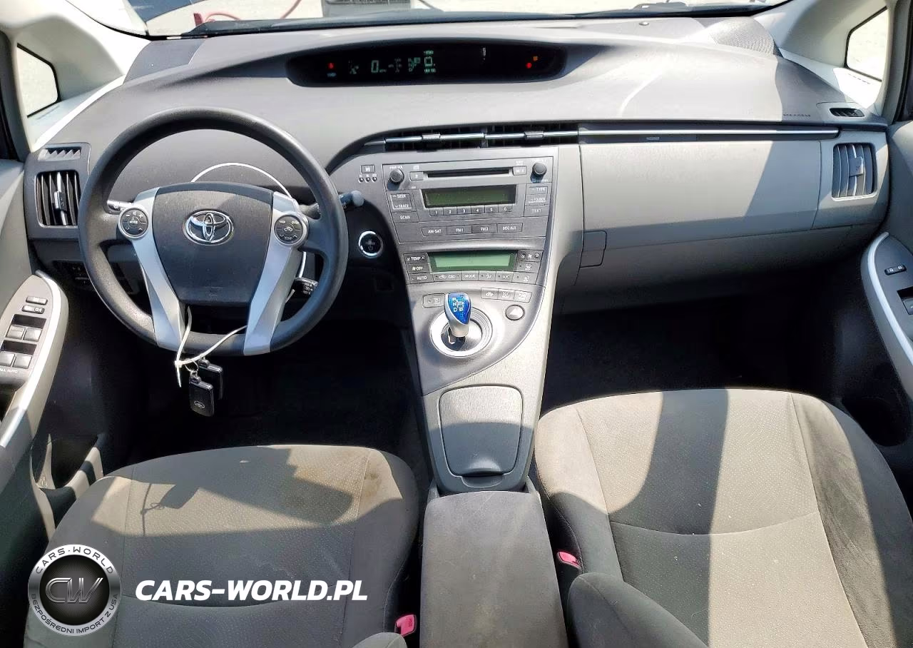 2011 Toyota Prius Two VIN:JTDKN3DUXB0295992 - 8