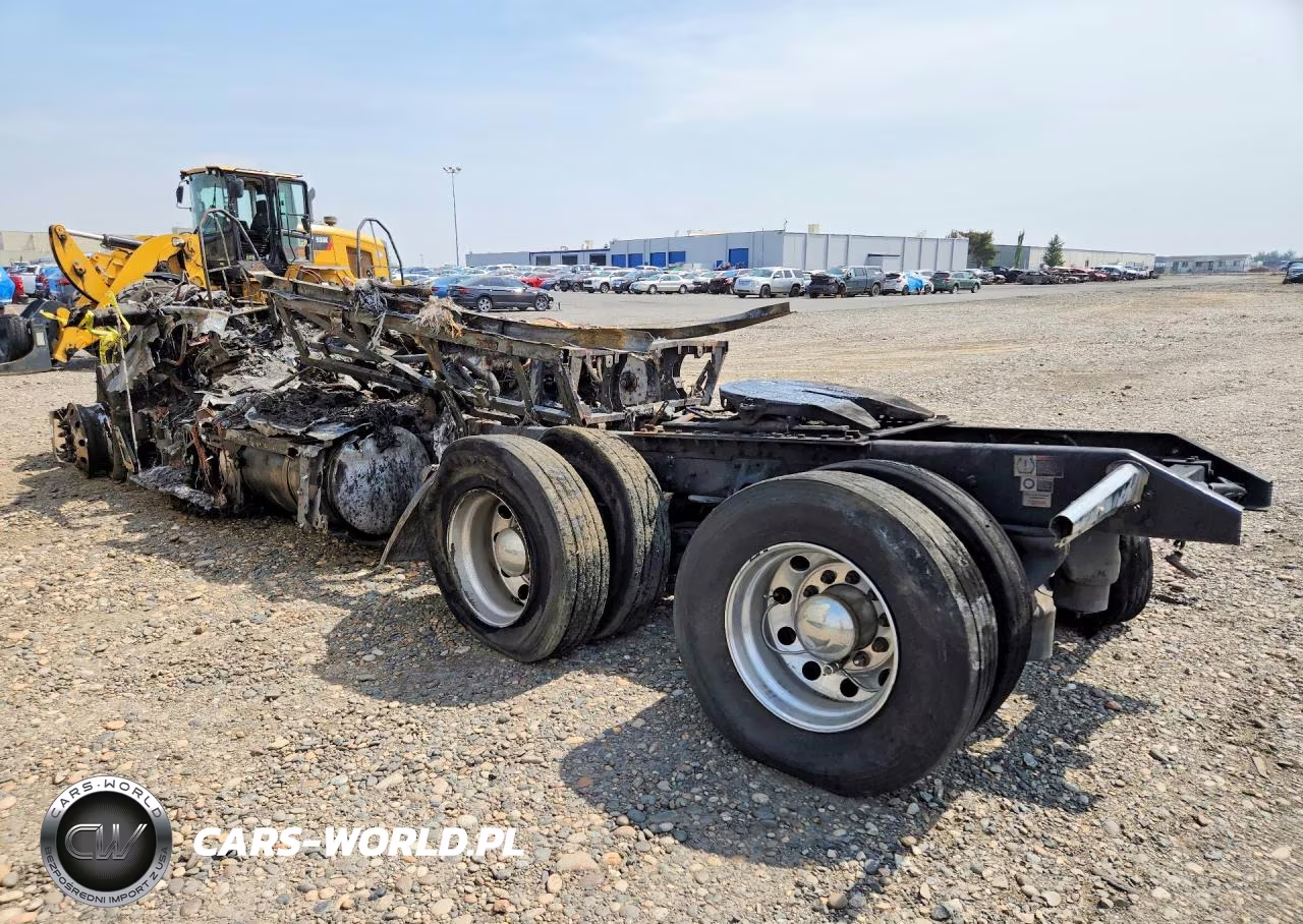 2023 Kenworth T680 Semi Truck VIN:1XKYD49X7PJ232523 - 2
