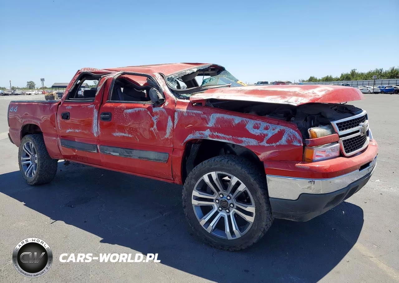 2007 Chevrolet Silverado K1500 Classic Crew Cab VIN:2GCEK13Z871153420 - 4