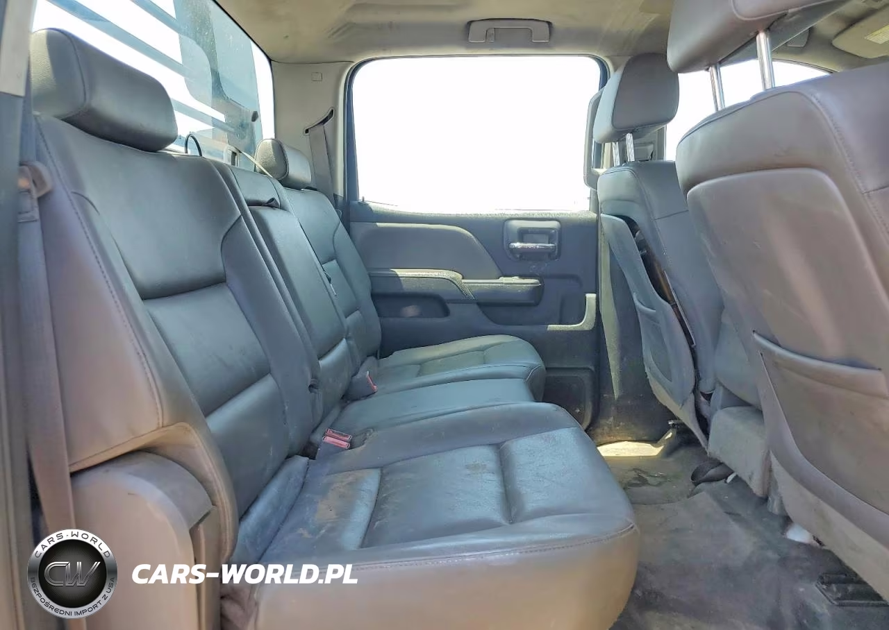 2015 Chevrolet Silverado C3500 VIN:1GB4CYC81FF619435 - 10