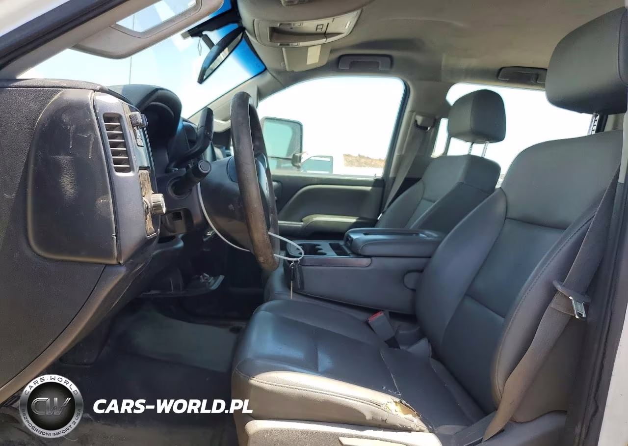 2015 Chevrolet Silverado C3500 VIN:1GB4CYC81FF619435 - 7
