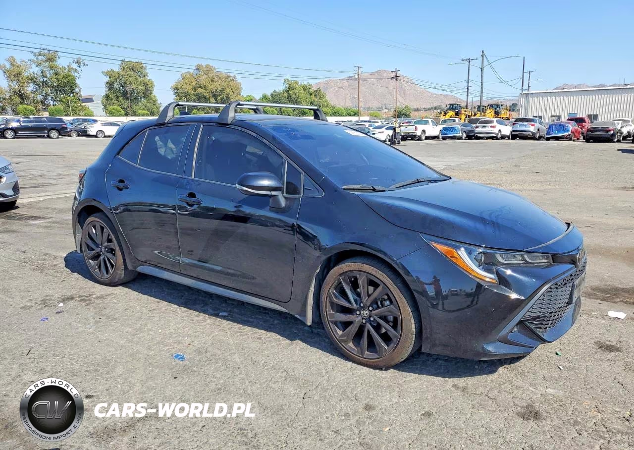2022 Toyota Corolla Hatchback Se Nightshade Edition VIN:JTND4MBE9N3166654 - 4