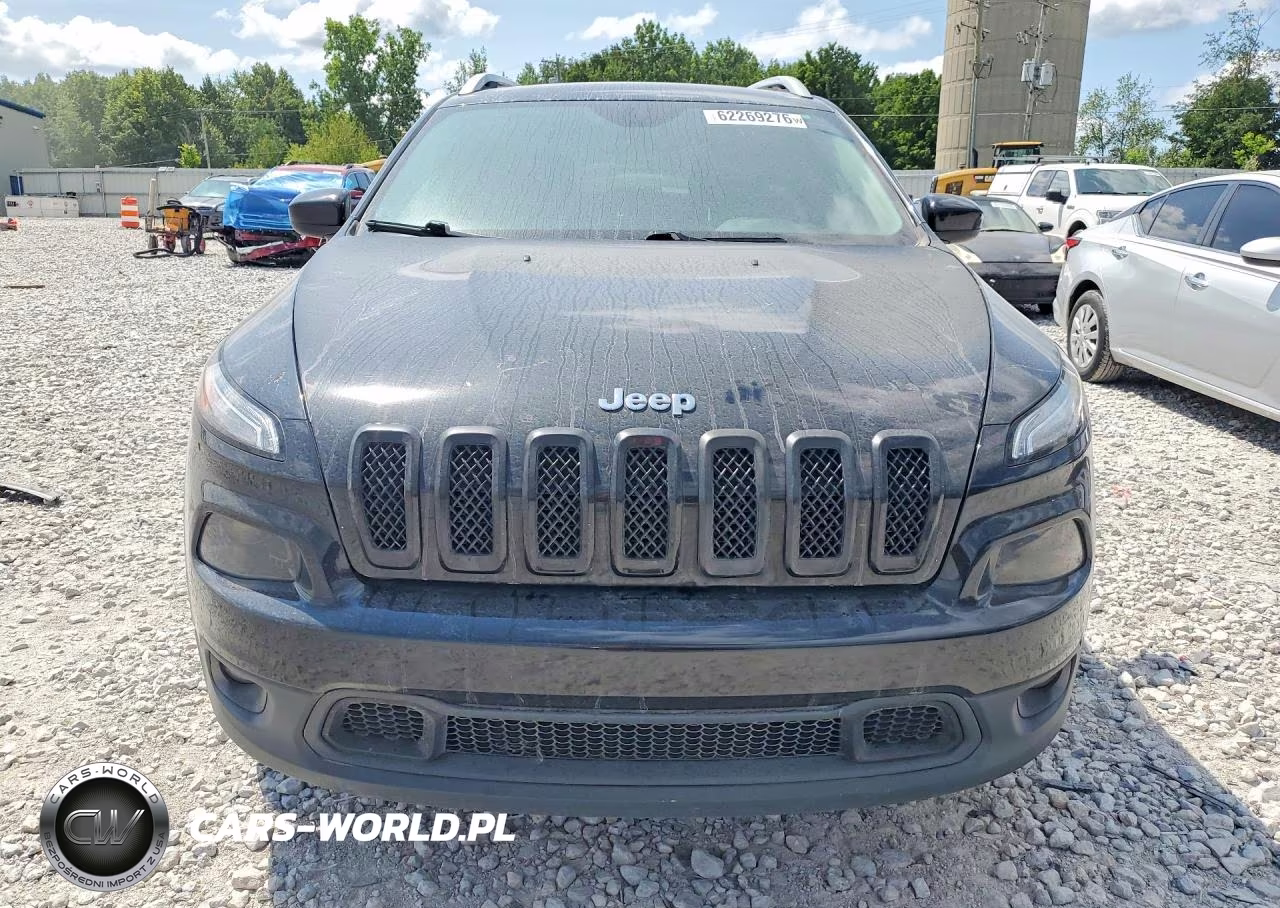 2016 Jeep Cherokee Latitude VIN:1C4PJMCB6GW188207 - 5
