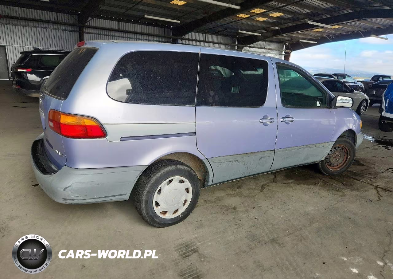 1999 Toyota Sienna Ce VIN:4T3ZF19C5XU094410 - 3