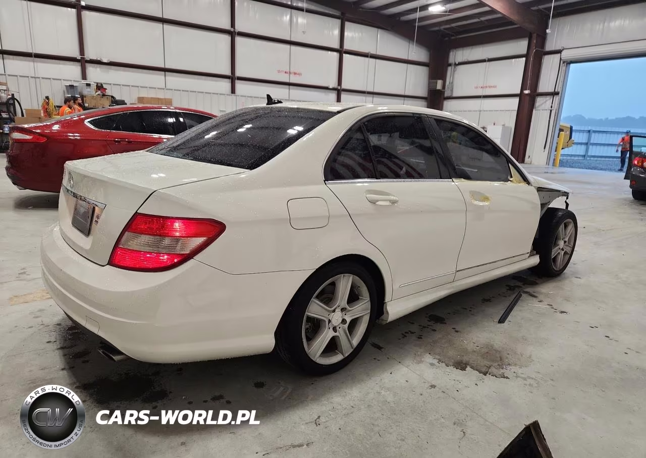 2011 Mercedes-Benz C 300 VIN:WDDGF5EB8BA416806 - 3