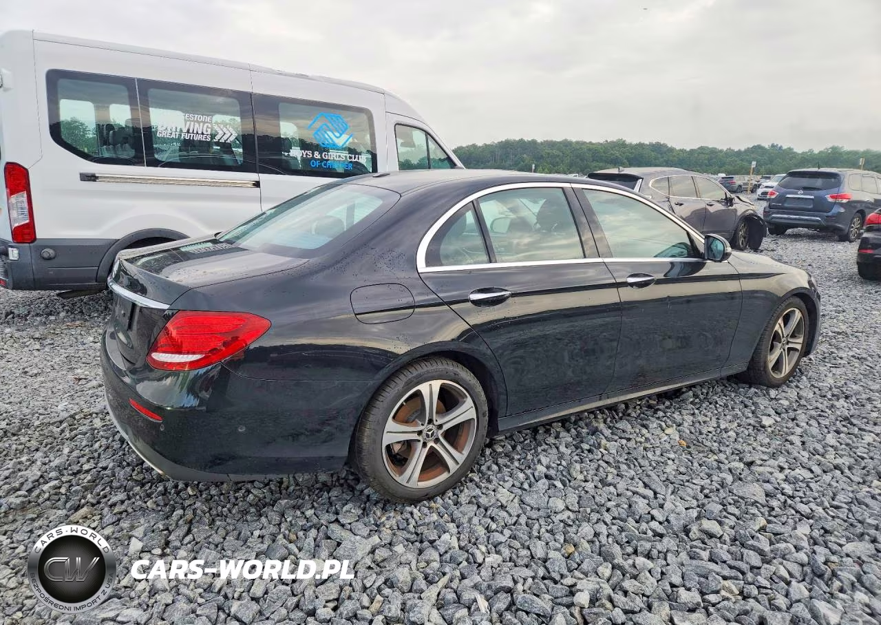 2018 Mercedes-Benz E 300 VIN:WDDZF4JB2JA375967 - 3