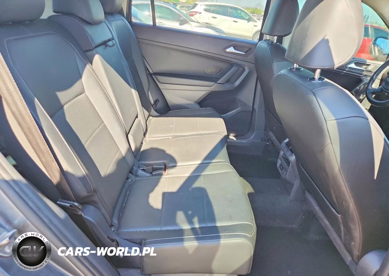 2019 Volkswagen Tiguan Se VIN:3VV2B7AX3KM090575 - 10
