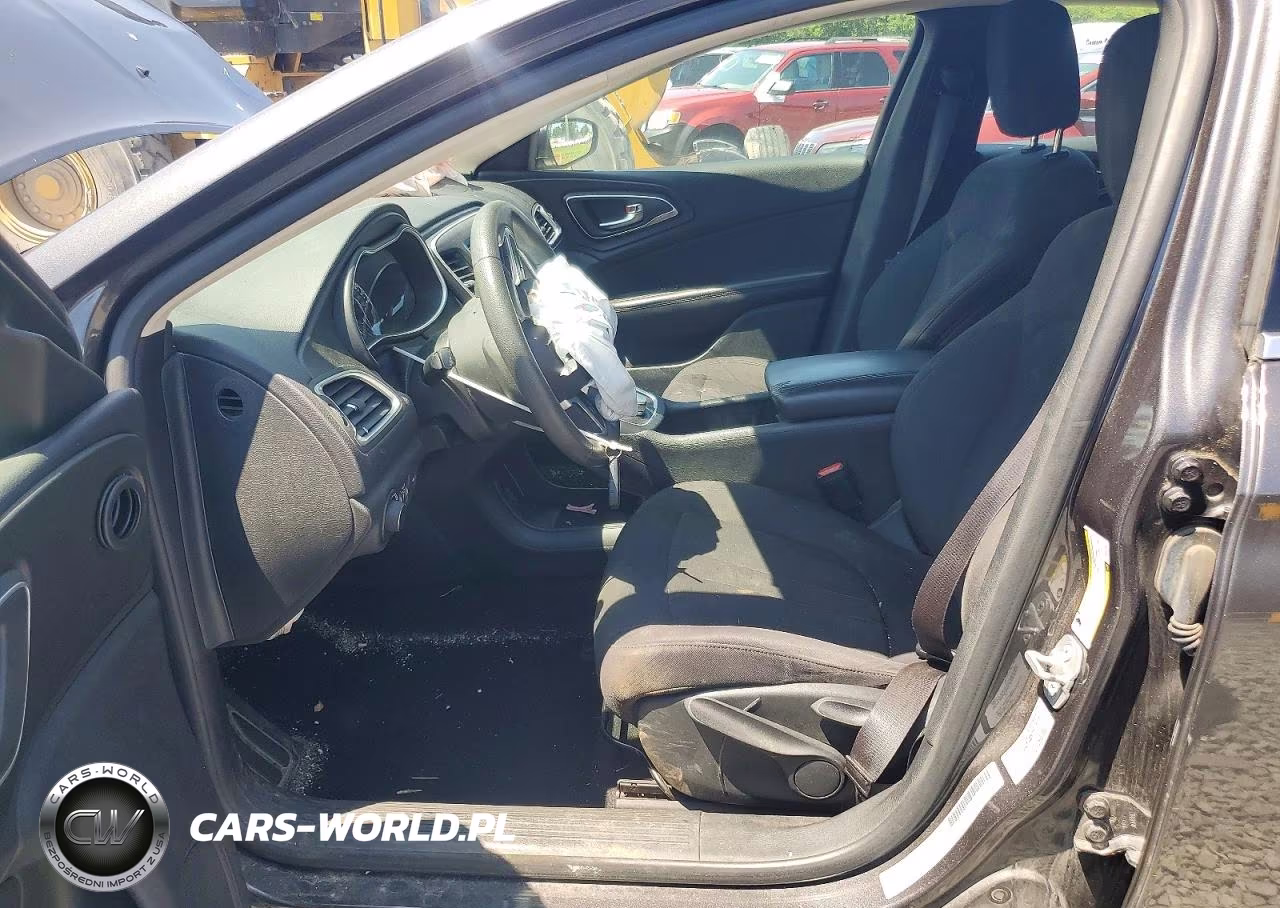 2015 Chrysler 200 Limited VIN:1C3CCCAB4FN561680 - 7
