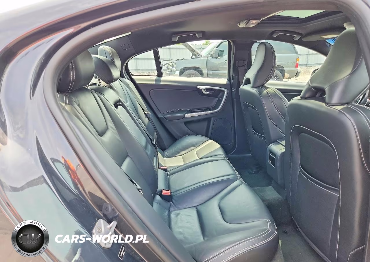 2015 Volvo S60 Premier VIN:YV149MFK5F1343312 - 10