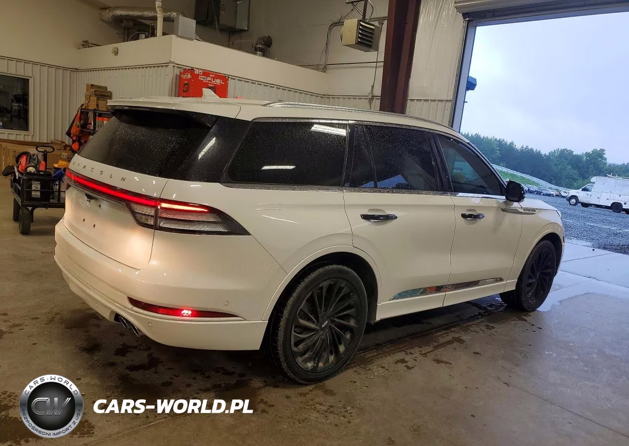 2022 Lincoln Aviator Reserve VIN:5LM5J7XC9NGL01563 - 3