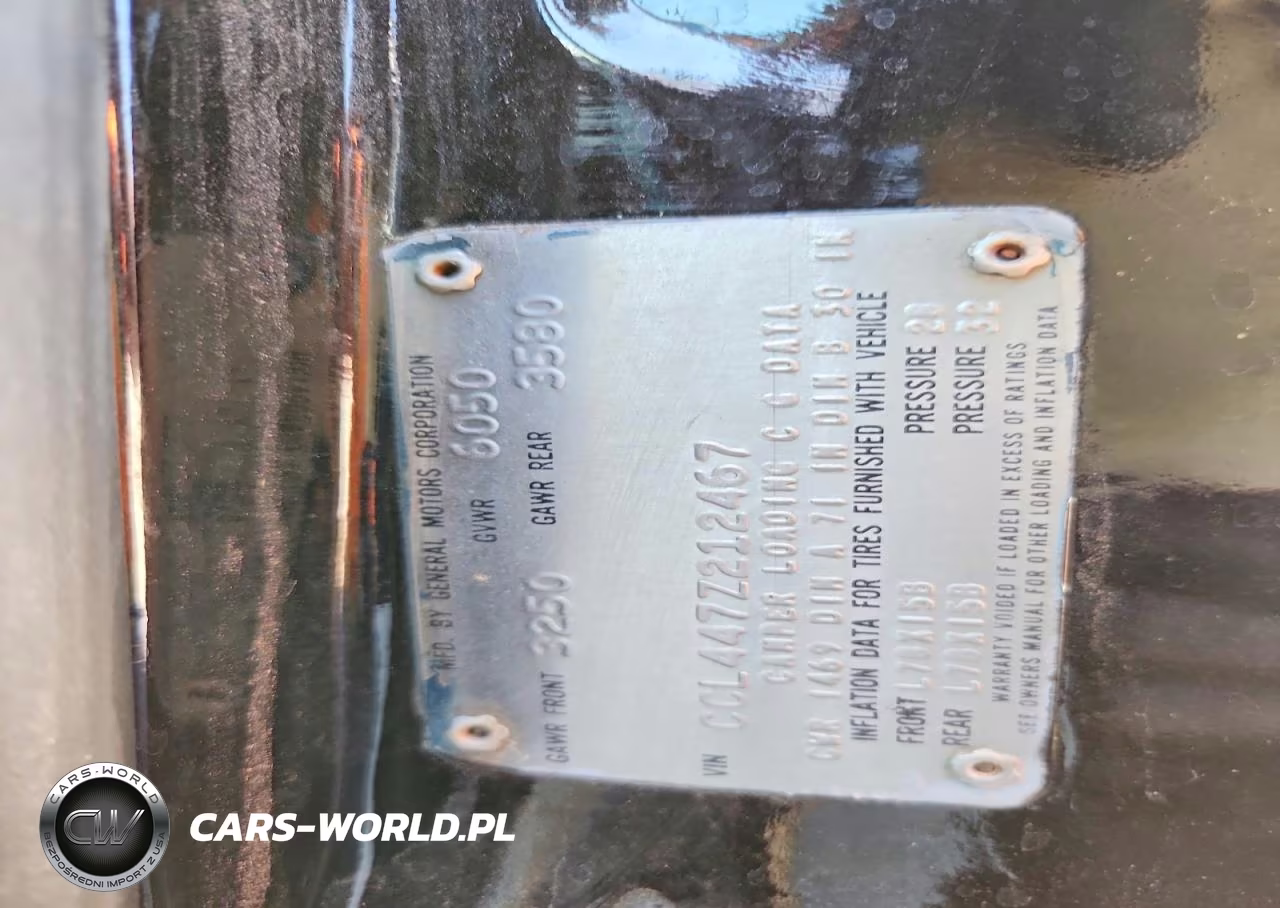 1977 Chevrolet Uk VIN:CCL447Z212467 - 12