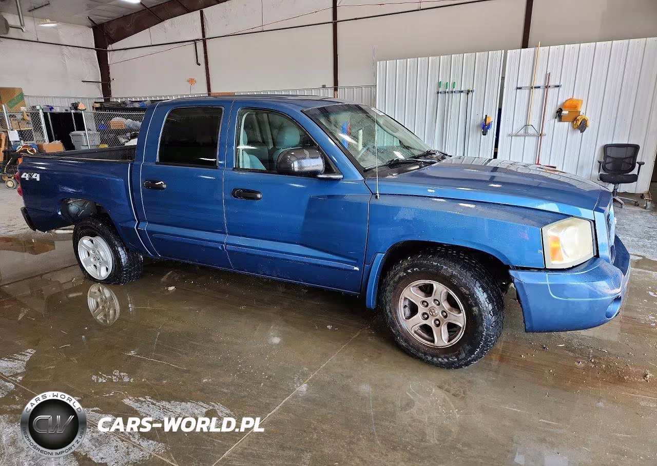 2005 Dodge Dakota Quad Slt VIN:1D7HW48J25S294217 - 4