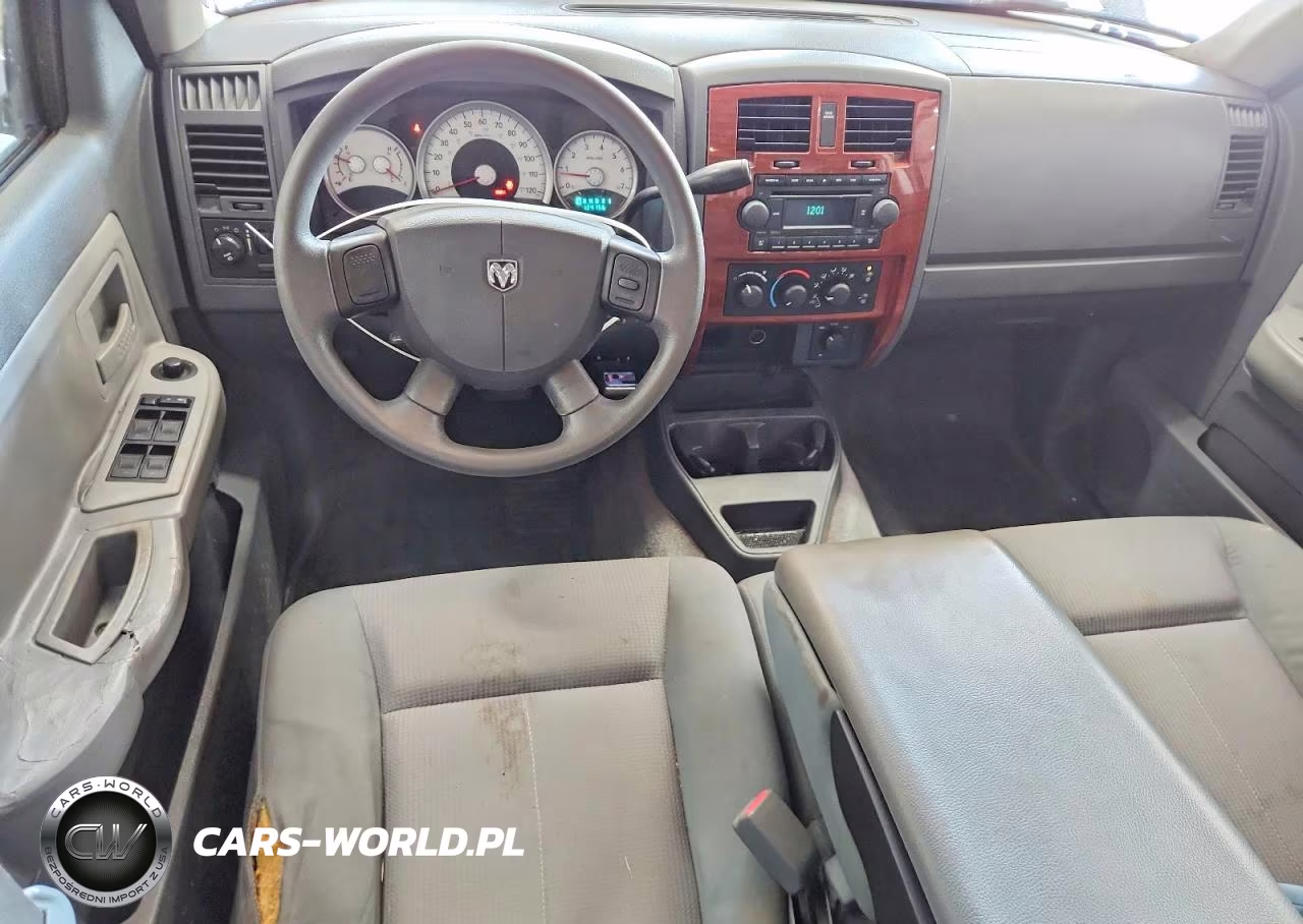 2005 Dodge Dakota Quad Slt VIN:1D7HW48J25S294217 - 8