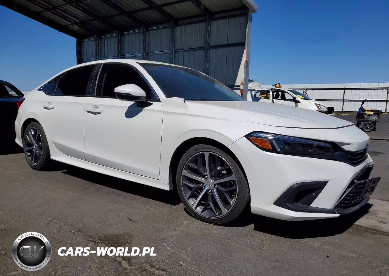 2024 Honda Civic Touring VIN:2HGFE1F96RH330100 - 4