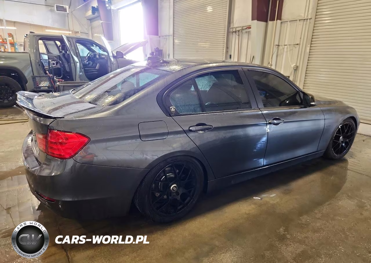 2013 BMW 328 Xi VIN:WBA3B3C55DF538130 - 3