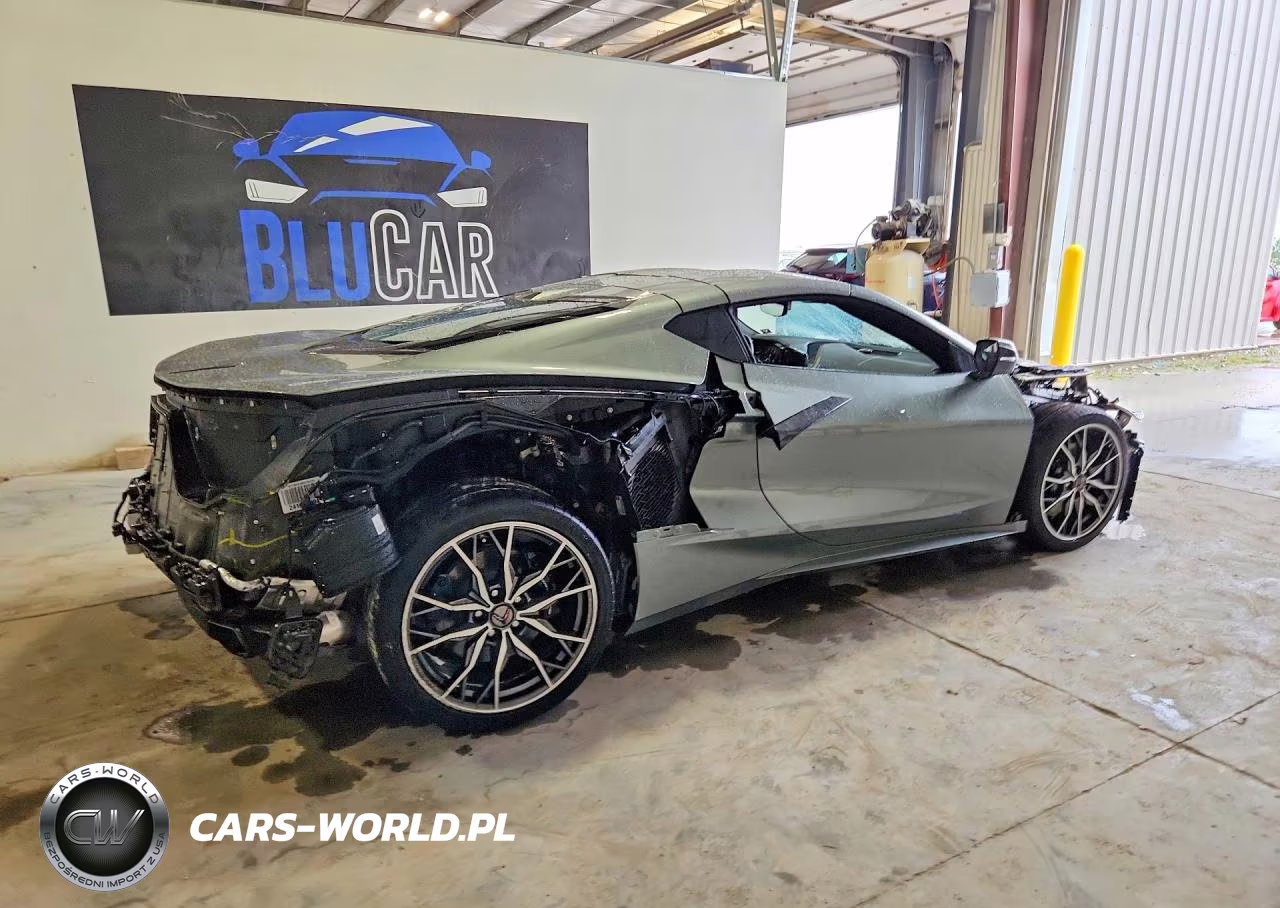 2024 Chevrolet Corvette Stingray 2Lt VIN:1G1YB2D40R5104731 - 3
