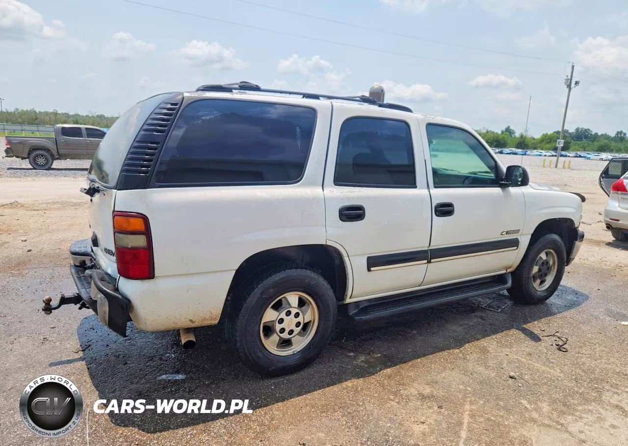 2003 Chevrolet Tahoe C1500 VIN:1GNEC13V83J340013 - 3